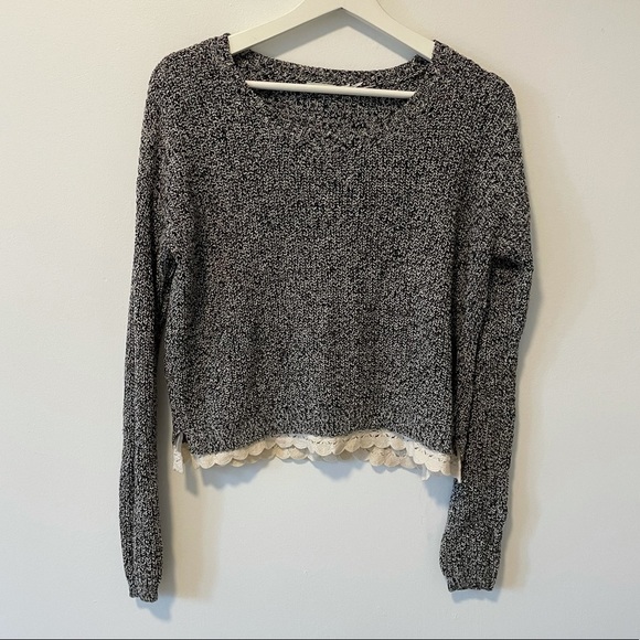 Urban Outfitters Grey Sweater Lace Trim - Picture 2 of 12
